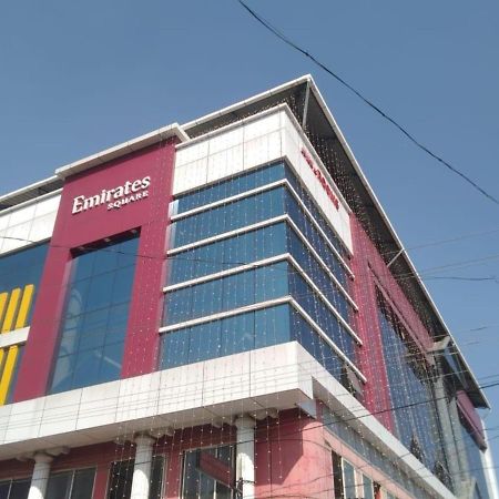 Emirates Residency Hotell Pudunagaram Exteriör bild