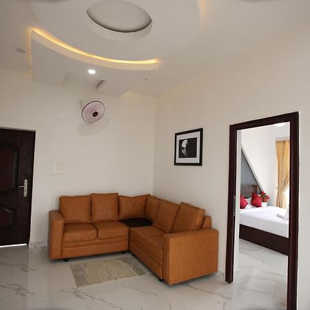 Emirates Residency Hotell Pudunagaram Exteriör bild